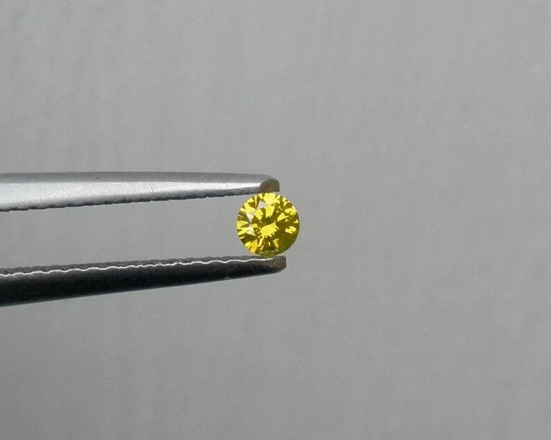 6 Ct Natural Yellow Color Beauty Round Cut Lab Grown Diamond VVS1 Certified